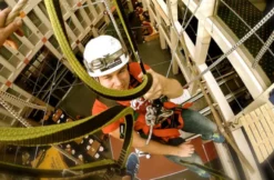 Indoor-Kletterpark in Berlin