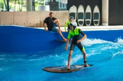 Indoor Surfen (Kinder bis 14 J.) - Arena München