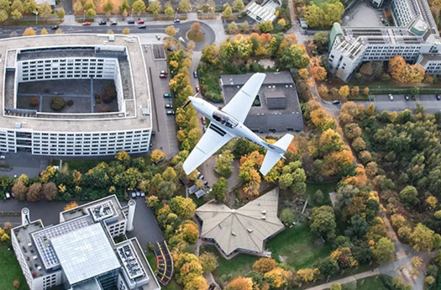 Kampfflugzeug selber fliegen (60 Min.)