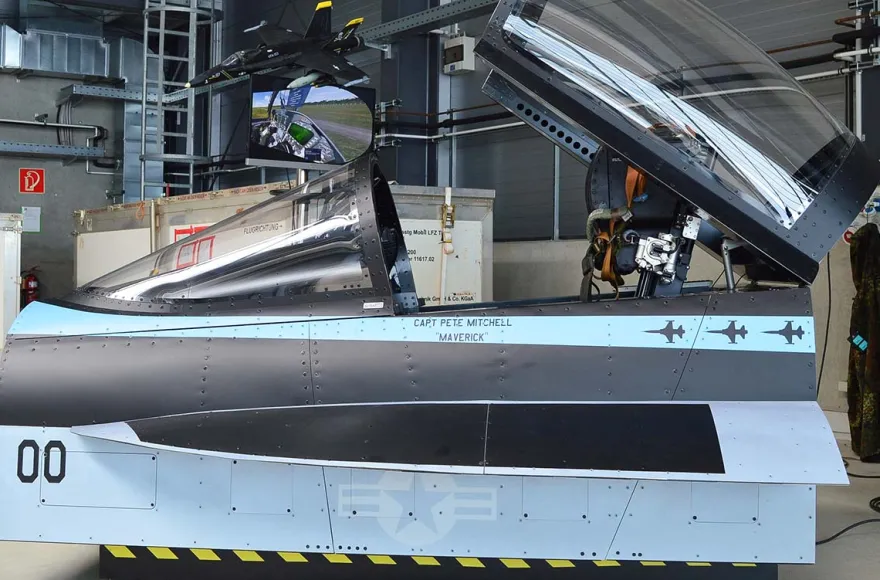 Kampfjet Simulator F18 Hornet (60min) "Maverick for a Day" Hamburg