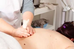 Kräuterstempelmassage Pfyn