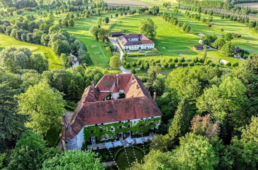 Kurzurlaub auf dem Anwesen Schloss Ernegg für 2 (3 Nächte)