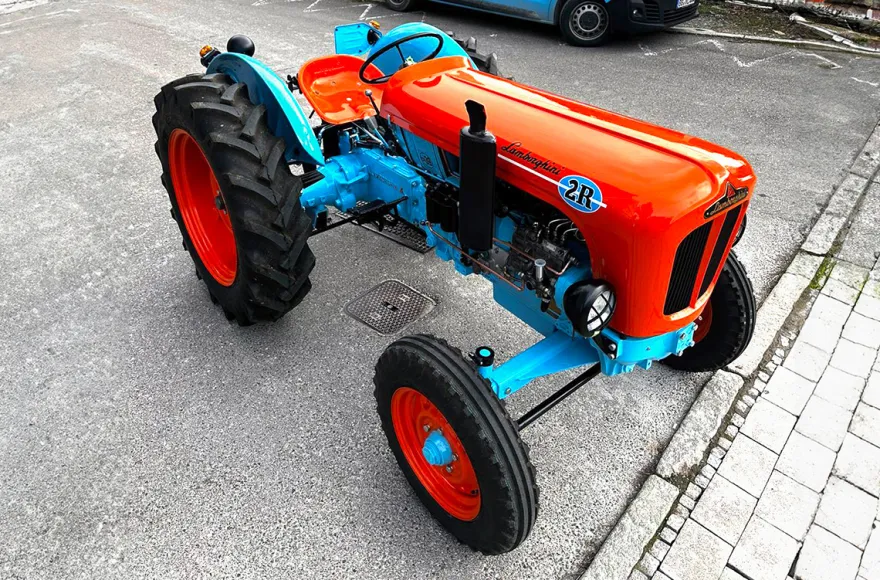 Lamborghini Traktor fahren Sindelfingen (Halbtags)