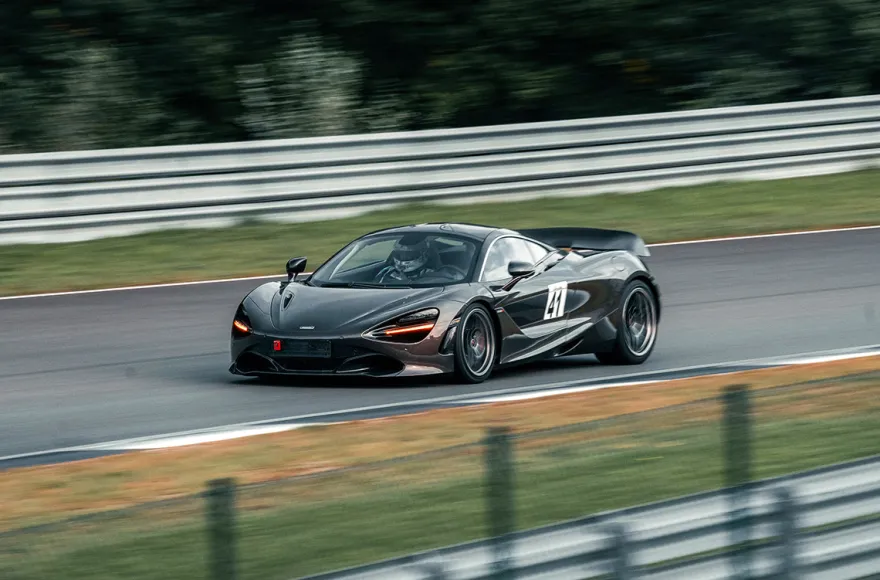 McLaren Rennstreckentraining Oschersleben (6 Rdn.)