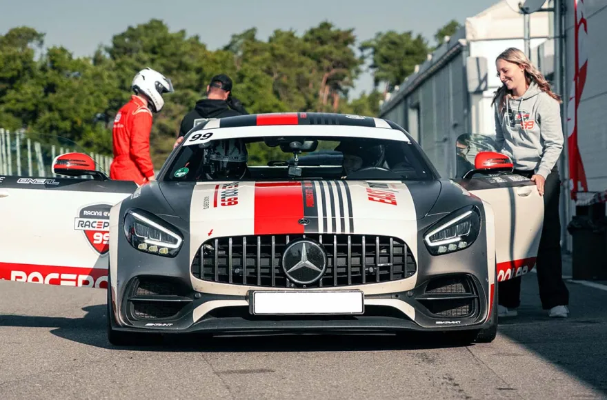 Mercedes AMG selber fahren 14-18 Jahre (5 Rd.)