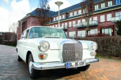 Mercedes Oldtimer fahren Wees (4 Std.)