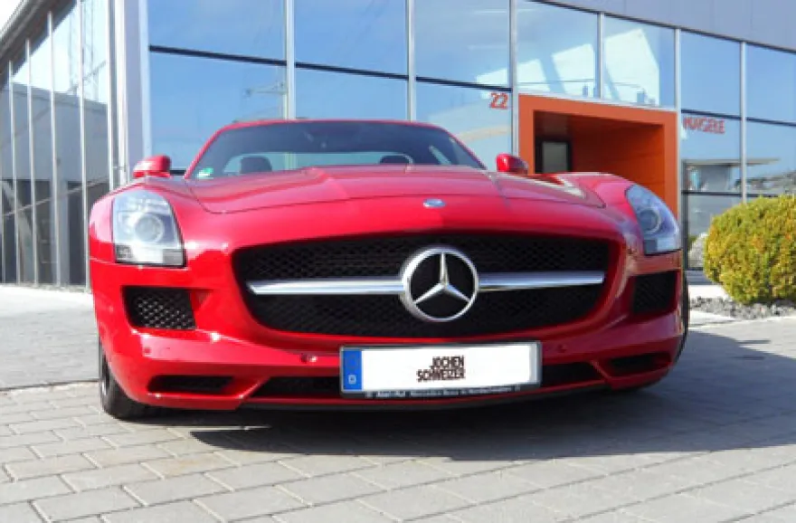 Mercedes SLS AMG Flügeltürer fahren