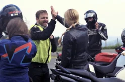 Motorrad-Sicherheitstraining auf der Straße