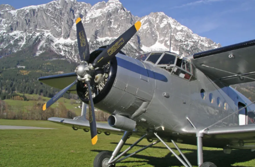 Nostalgie-Rundflug über Österreich