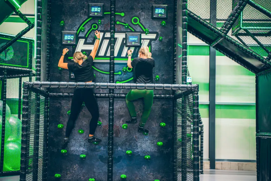Play + Climb + Hit it Lembruch
