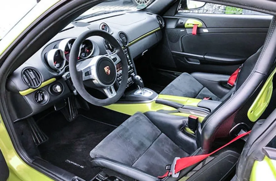Porsche Cayman R fahren