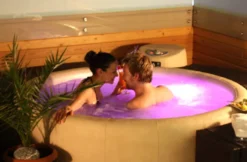 Private Whirlpool Lounge für 2 in Steyr