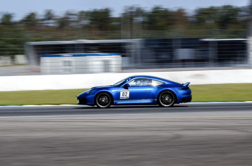 Rennstrecken Training im Porsche Tag Hockenheimring