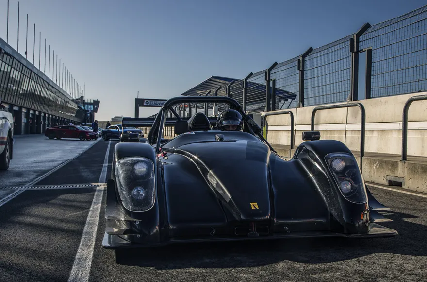 Renntaxi Radical SR3 (3 Rdn.)