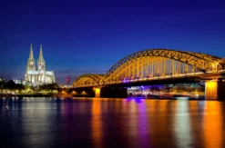 Rheinschifffahrt mit Dinner in Köln für 2