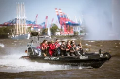 RIB Speedboat fahren in Hamburg (75 Min.)