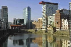 Romantikurlaub Düsseldorf für 2 (1 Nacht)
