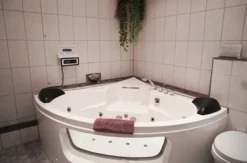 Romantischer Kurzurlaub in Rees mit erotischem Flair für 2 (1 Nacht)