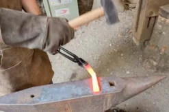 Schwert schmieden auf Burg Brandenstein Schlüchtern