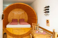 Single Urlaub in der Weinfass Suite (1 Nacht)
