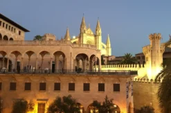 Stadtführung durch Palma de Mallorca bei Nacht für 2