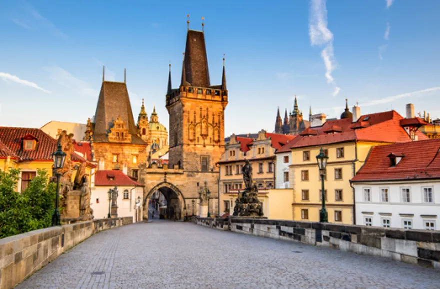 Stadtführung mit Bootsfahrt & Mittagessen in Prag