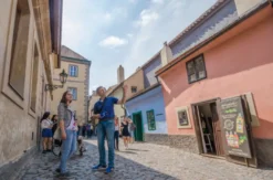 Stadtführung mit Bootsfahrt & Mittagessen in Prag