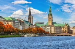 Städtetrip Hamburg mit abendlicher Hafenrundfahrt für 2