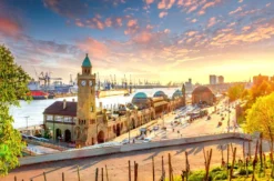 Städtetrip Hamburg mit abendlicher Hafenrundfahrt für 2