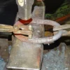 Symbolische Ringe schmieden für 2