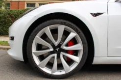 Tesla Model 3 Performance mieten Dresden (1 Tag)