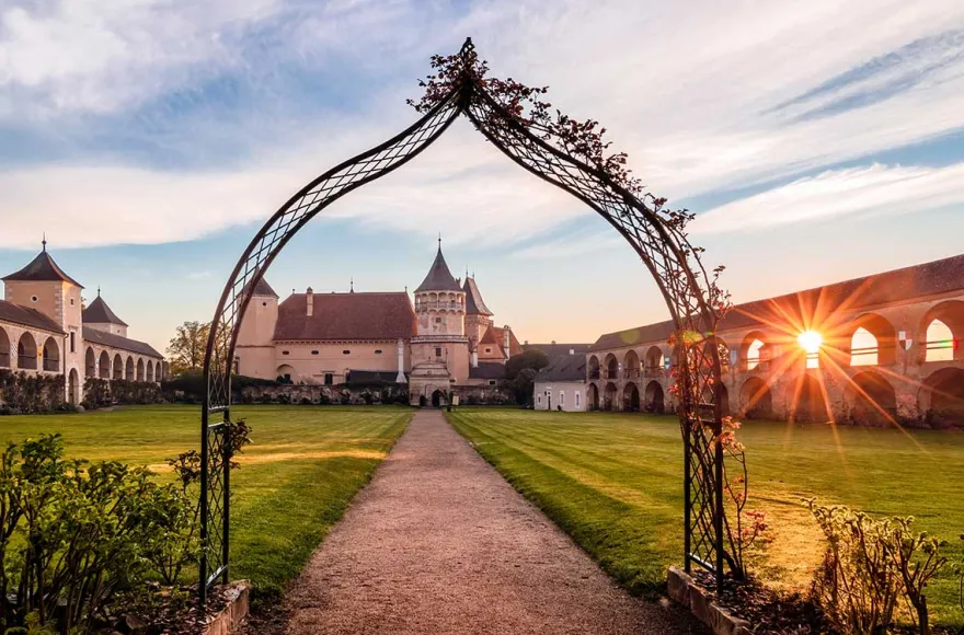 Themenbrunch mit Übernachtung im Schloss Rosenburg für 2 (1 Nacht)
