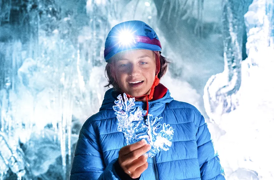Tour durch den Natureispalast im Hintertuxer Gletscher