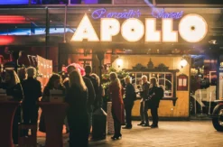 Varieté Show in Düsseldorf (Okt. - Jan. / Fr. - Sa. / Rang)