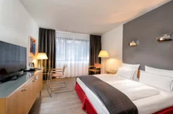 Weihnachtsmarkt Kurztrip Berlin für 2 Holiday Inn Berlin City West (1 Nacht)