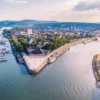 Weinwanderung und Schifffahrt auf der Mosel Bernkastel